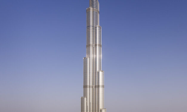 Brief idea about top 3 tallest buildings in the world