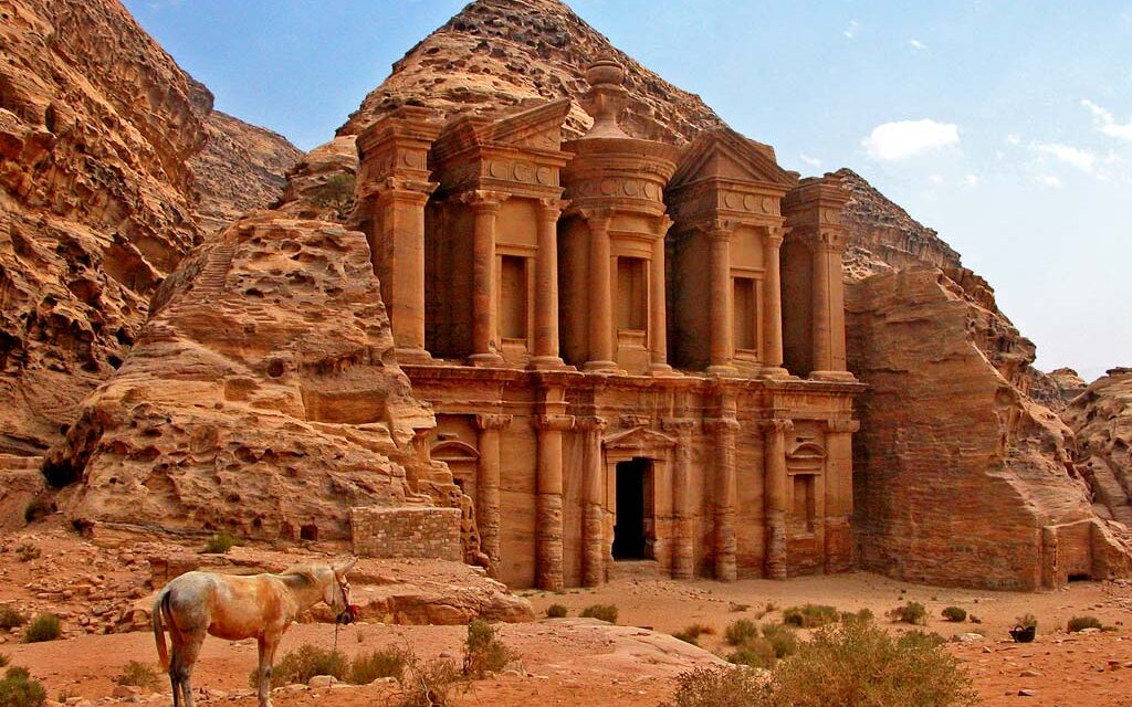 A brief description about ancient city of Petra